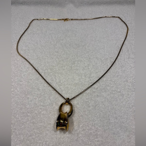 Vintage Monet Gold-Tone Pendant Necklace - Sculptural Statement Piece - Picture 4 of 10